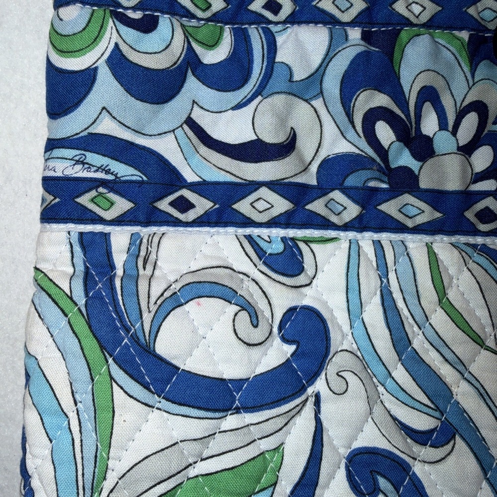 Vera Bradley‎ Quilted Medium Shoulder Bag Purse Mediterranean Blue White Floral - Picture 3 of 14